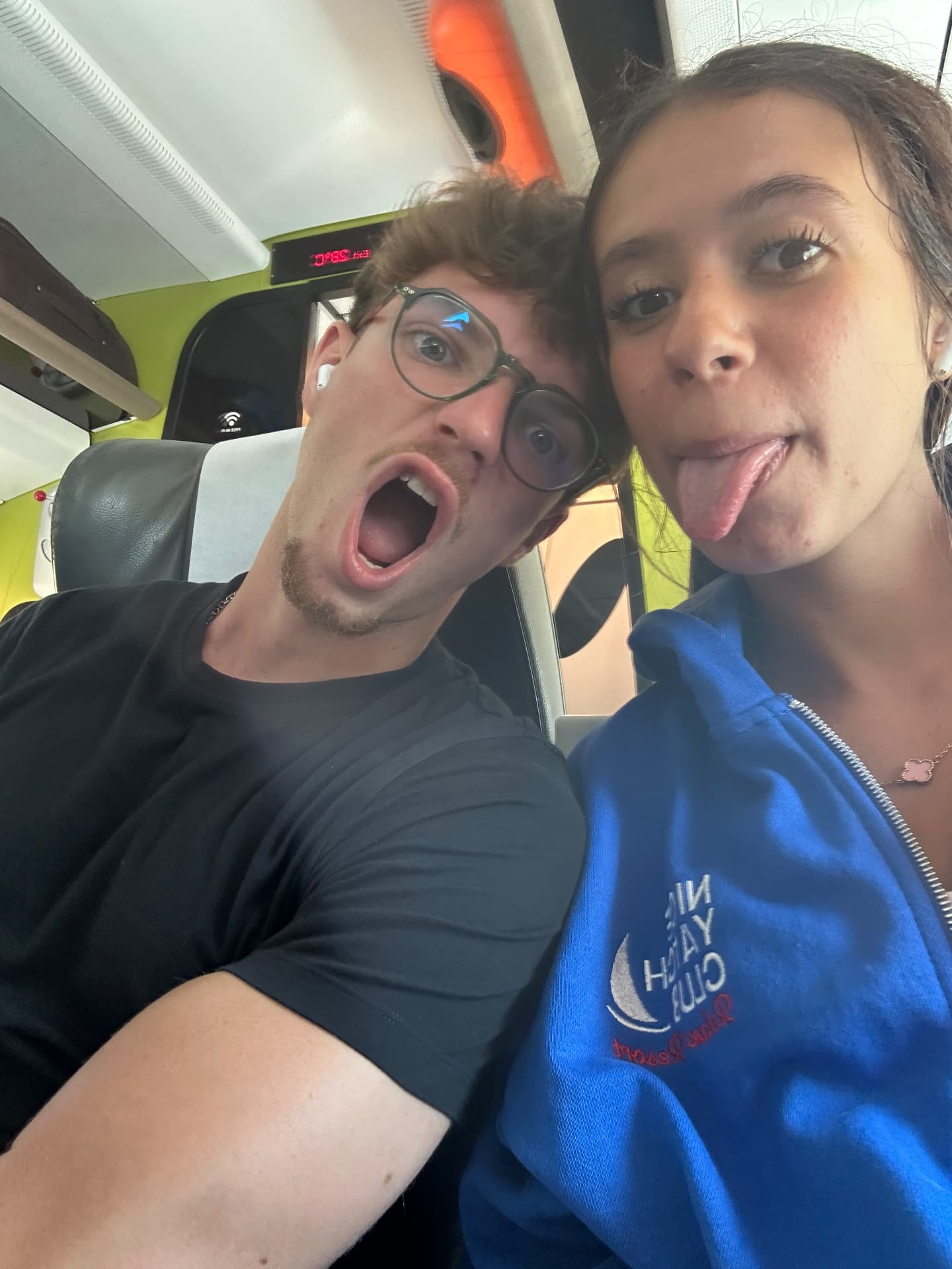 Línguas de fora durante as nossas viagens ahaha